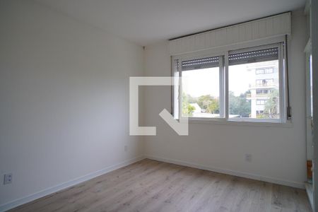 Quarto suíte  de apartamento à venda com 2 quartos, 98m² em Jardim do Salso, Porto Alegre