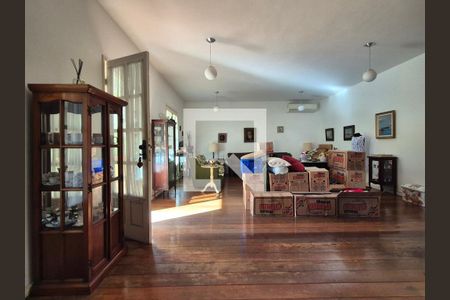 Casa à venda com 4 quartos, 550m² em Recreio dos Bandeirantes, Rio de Janeiro