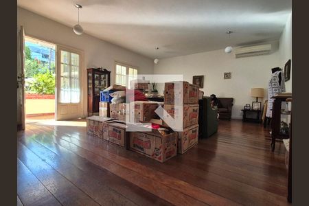 Casa à venda com 4 quartos, 550m² em Recreio dos Bandeirantes, Rio de Janeiro