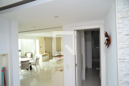 Sala de apartamento para alugar com 3 quartos, 197m² em Barra da Tijuca, Rio de Janeiro