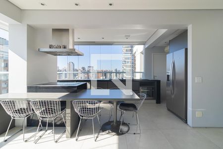 Cozinha de apartamento para alugar com 3 quartos, 106m² em Itaim Bibi, São Paulo
