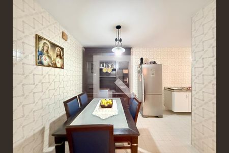 Sala  de casa à venda com 3 quartos, 110m² em Campo Grande, São Paulo
