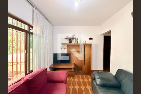 Sala  de casa à venda com 3 quartos, 110m² em Campo Grande, São Paulo