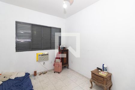 Quarto 1 de casa para alugar com 3 quartos, 159m² em Senador Camará, Rio de Janeiro