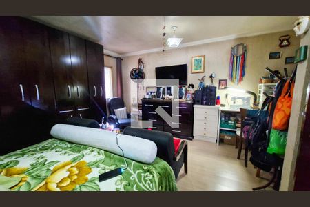 Quarto de casa à venda com 4 quartos, 240m² em Terceira Divisão de Interlagos, São Paulo