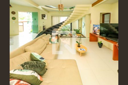 Casa de Condomínio para alugar com 3 quartos, 200m² em Jardim Placaford, Salvador