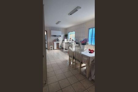 Casa à venda com 3 quartos, 209m² em Jardim Sao Cristovao, São Paulo
