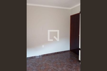 Casa à venda com 3 quartos, 150m² em Jardim Angela (Zona Leste), São Paulo