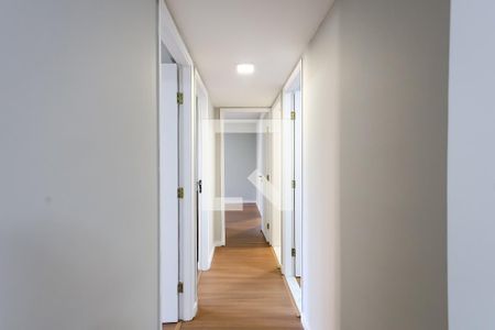 corredor de apartamento à venda com 3 quartos, 98m² em Vila Sonia, São Paulo