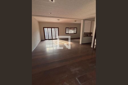 Casa à venda com 4 quartos, 250m² em Jardim Maria Helena, Guarulhos