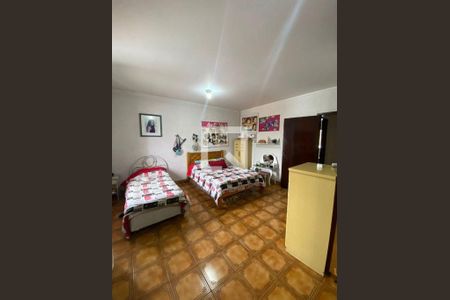 DORMITÓRIO 1 de casa à venda com 2 quartos, 165m² em Jardim Paraventi, Guarulhos