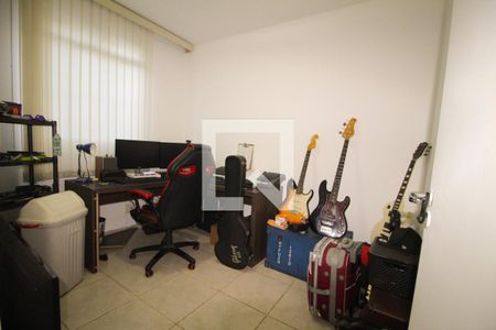 Quarto 02 de apartamento para alugar com 2 quartos, 48m² em Dom Cabral, Belo Horizonte