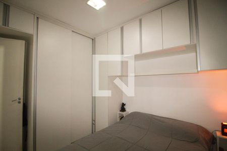 Quarto 01 de apartamento para alugar com 2 quartos, 48m² em Dom Cabral, Belo Horizonte
