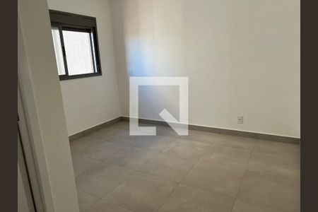 Quarto de apartamento para alugar com 3 quartos, 96m² em Gávea, Uberlândia