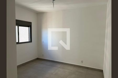 Quarto de apartamento para alugar com 3 quartos, 96m² em Gávea, Uberlândia
