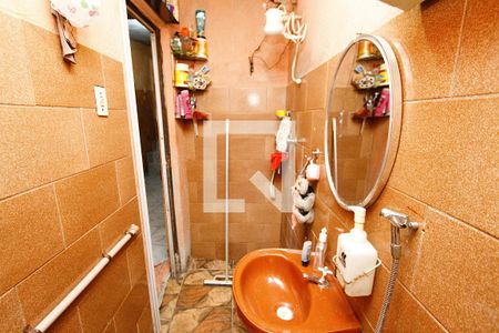 Banheiro de casa à venda com 2 quartos, 200m² em Vista Alegre, Belo Horizonte