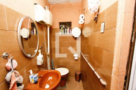Banheiro de casa à venda com 2 quartos, 200m² em Vista Alegre, Belo Horizonte