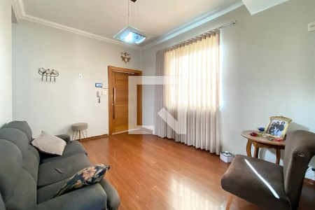 Sala de casa à venda com 8 quartos, 350m² em Barroca, Belo Horizonte