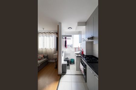 Cozinha e Área de Serviço de apartamento à venda com 2 quartos, 44m² em Vila Cosmopolita, São Paulo