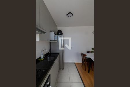 Cozinha e Área de Serviço de apartamento à venda com 2 quartos, 44m² em Vila Cosmopolita, São Paulo