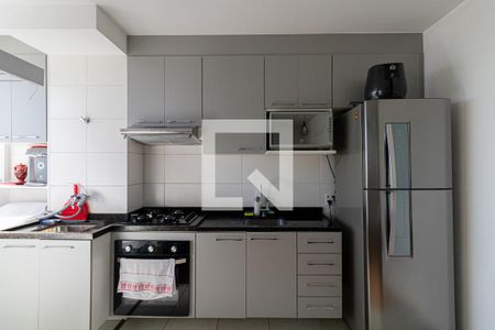 Cozinha e Área de Serviço de apartamento à venda com 2 quartos, 44m² em Vila Cosmopolita, São Paulo