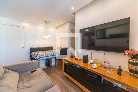 Sala de apartamento à venda com 2 quartos, 51m² em Vila Curuçá, Santo André