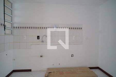 Cozinha  de casa de condomínio à venda com 2 quartos, 92m² em Sarandi, Porto Alegre