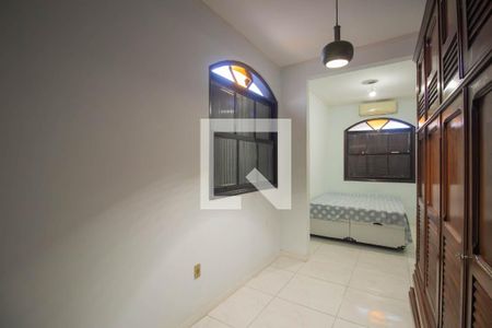 Quarto 2 de casa para alugar com 2 quartos, 180m² em Venda da Cruz, São Gonçalo