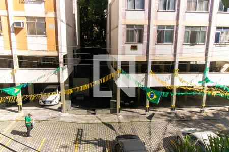 Vista da Sala de apartamento para alugar com 2 quartos, 56m² em Cubango, Niterói