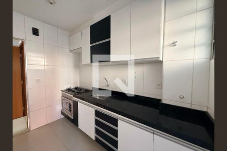 Cozinha de apartamento à venda com 2 quartos, 90m² em Manacás, Belo Horizonte