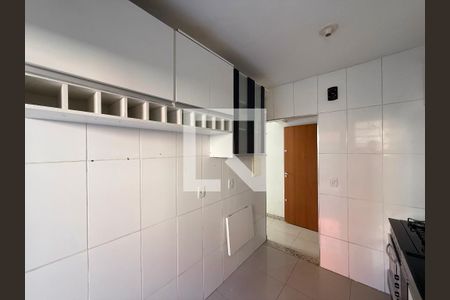 Cozinha de apartamento à venda com 2 quartos, 90m² em Manacás, Belo Horizonte