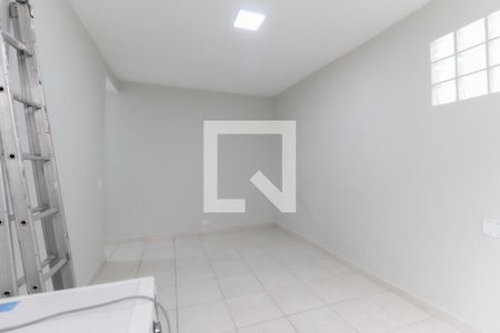Sala de casa para alugar com 2 quartos, 126m² em Itaquera, São Paulo
