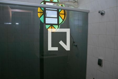 Casa para alugar com 4 quartos, 400m² em Cachoeirinha, Belo Horizonte