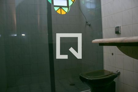 Casa para alugar com 4 quartos, 400m² em Cachoeirinha, Belo Horizonte