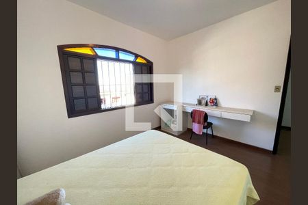 Quarto 1 de casa para alugar com 5 quartos, 120m² em Vila Dalva, São Paulo