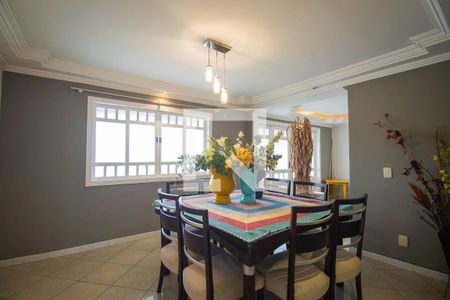 Sala de casa para alugar com 6 quartos, 1000m² em Maria Paula, São Gonçalo