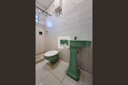 Banheiro de casa para alugar com 1 quarto, 40m² em Engenho do Mato, Niterói