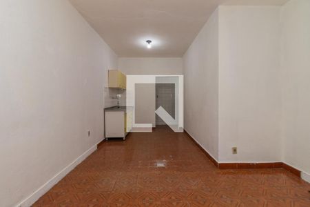 Quarto de casa para alugar com 1 quarto, 50m² em Bom Retiro, São Paulo