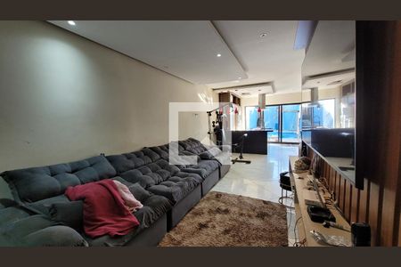 Sala de casa para alugar com 3 quartos, 300m² em Jardim Sao Paulo, Itaquaquecetuba