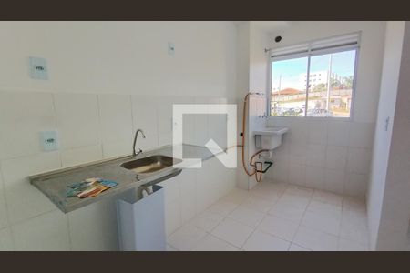 Cozinha de apartamento para alugar com 2 quartos, 47m² em Jardim Europa, Suzano