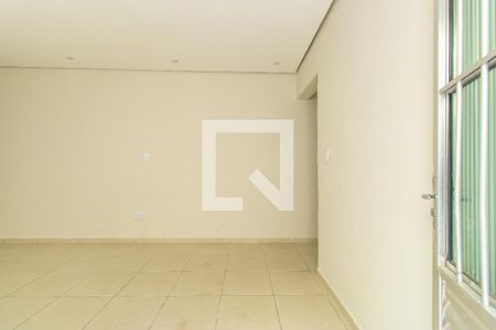 Entrada de casa para alugar com 2 quartos, 75m² em Jardim Lina, Cotia
