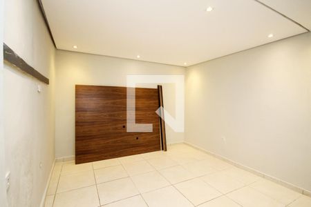 Casa para alugar com 2 quartos, 75m² em Jardim Lina, Cotia