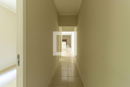 Corredor de casa para alugar com 2 quartos, 75m² em Jardim Lina, Cotia