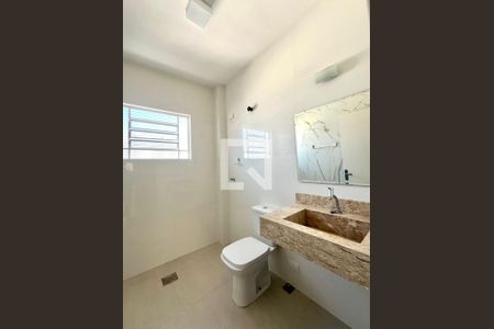 Banheiro de casa à venda com 4 quartos, 190m² em Jardim Leonor, Campinas