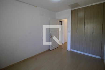 Quarto 2 de casa para alugar com 3 quartos, 117m² em Bacacheri, Curitiba