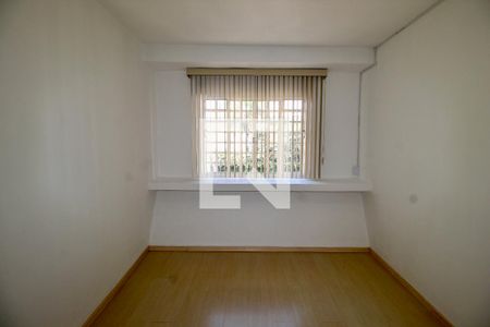 Quarto 2 de casa para alugar com 3 quartos, 117m² em Bacacheri, Curitiba