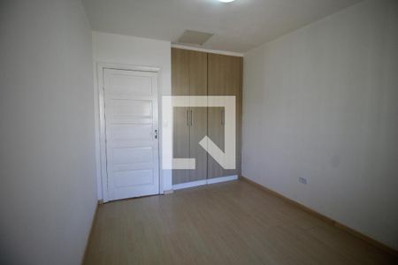Quarto 2 de casa para alugar com 3 quartos, 117m² em Bacacheri, Curitiba