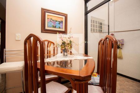 Sala 1 de casa à venda com 5 quartos, 195m² em Guará Ll Qe 44 Conj.m, Brasília