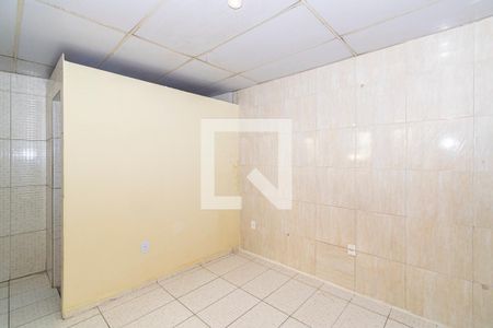 Sala de casa de condomínio para alugar com 1 quarto, 45m² em Irajá, Rio de Janeiro
