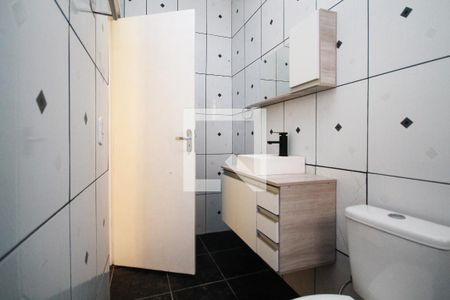 Banheiro de casa para alugar com 1 quarto, 30m² em Jardim Lina, Cotia